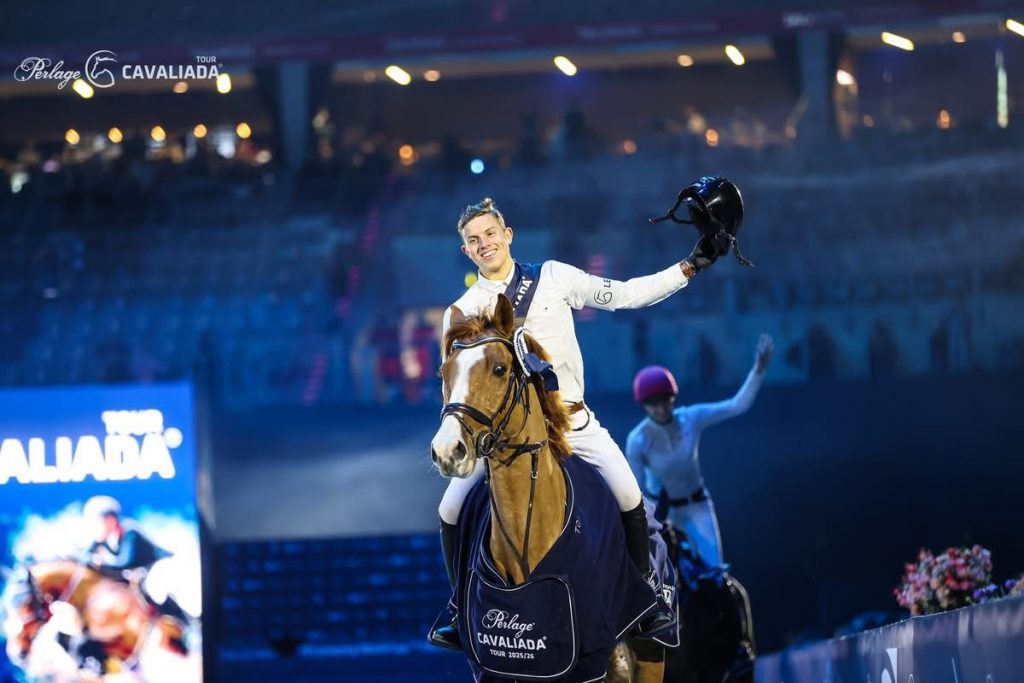 Mathies Rüder siegt in der Gesamtwertung der Cavaliada Eventing Tour