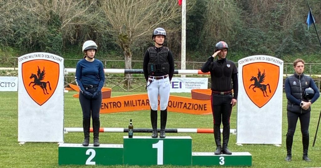 Saisonauftakt in Montelibretti (ITA): Julia Krajewski siegt in der CCI2*-S