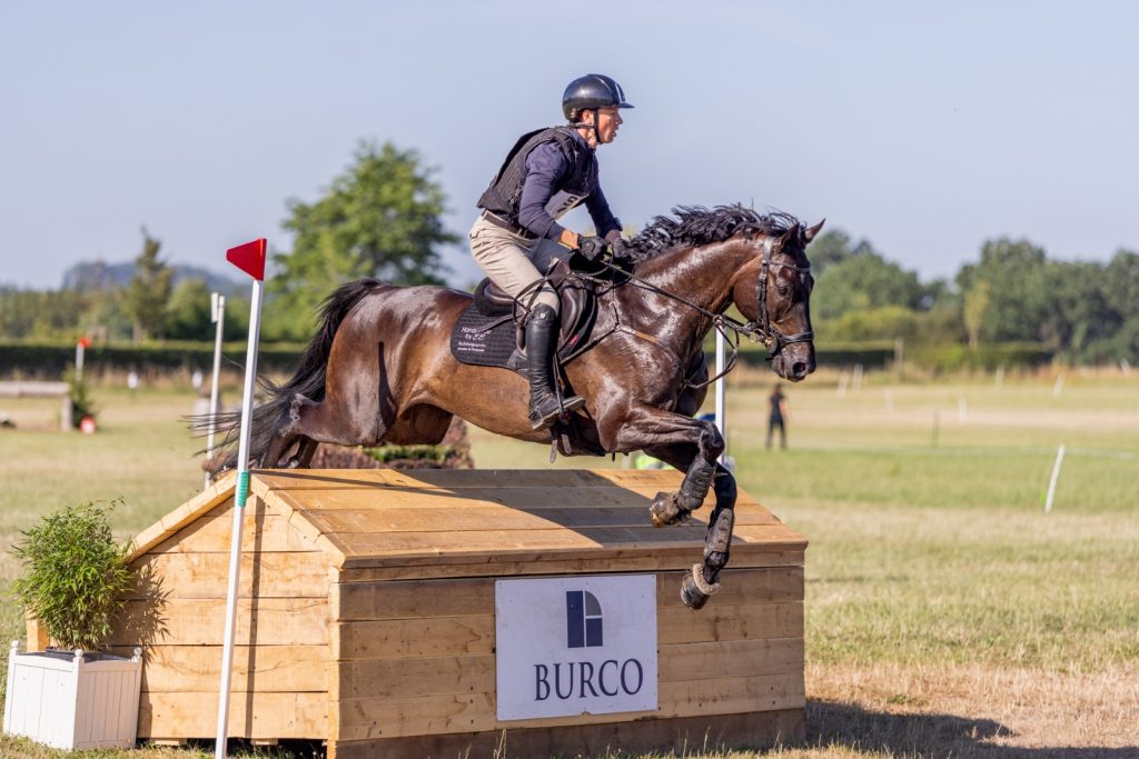 Eventing Arville (BEL): Platz 2 in der CCI4*-L für Felix Etzel