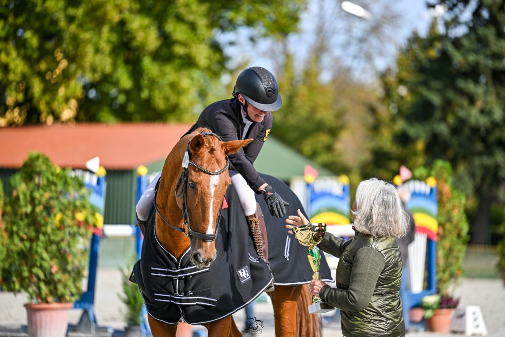 Bábolna (HUN): 4*-Debüt in Ungarn und erster 3*-Sieg für Katharina Dannegger